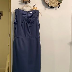 Sleeveless business casual dress